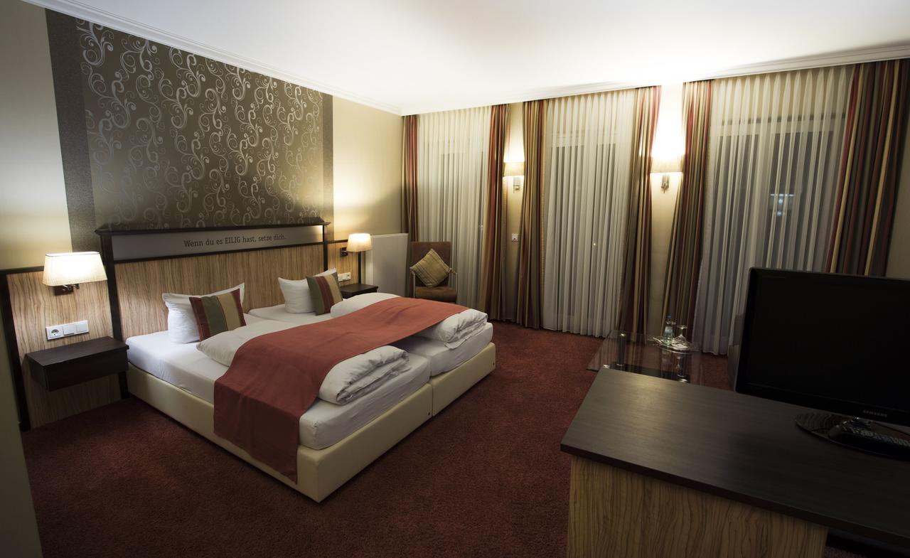 M13 Hotel Riol Экстерьер фото